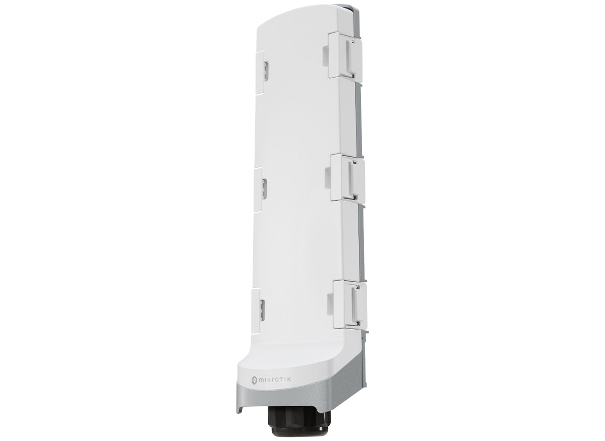 MikroTik GPERX6 3 Port Gigabit 3SFP+ 154W PoE Outdoor Switch product image